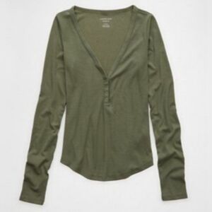 American Eagle Henley